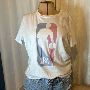 A&F NBA t-shirt